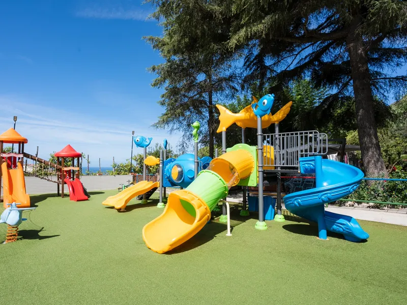 Settimana centrale di agosto con pensione e spiaggia
