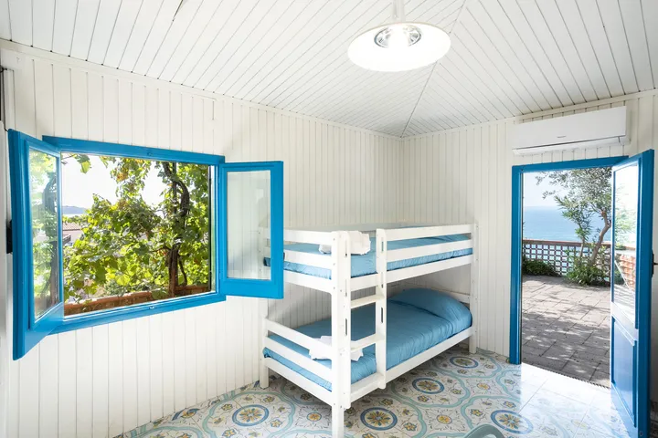 Two-bedroom bungalow for 6 guests-2