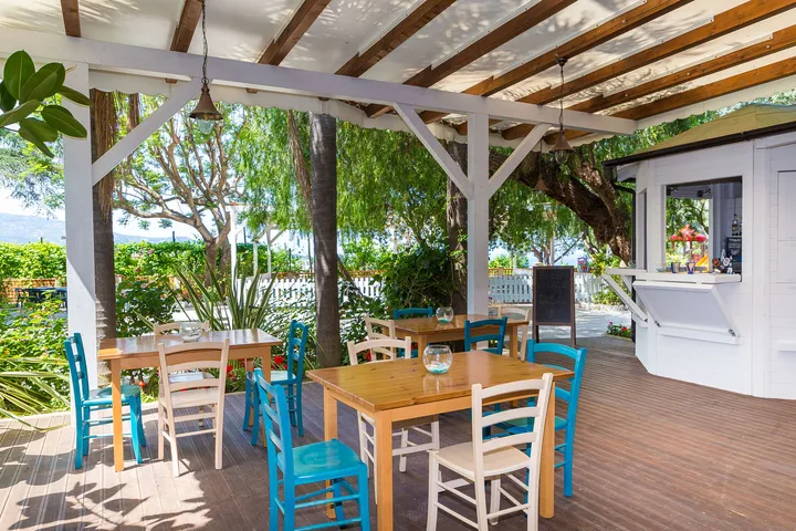 Restaurant-2